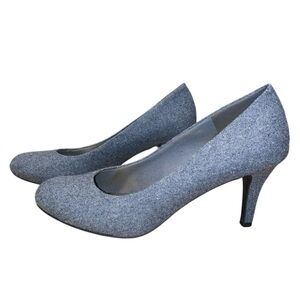 Comfort Plus by Predictions Gray Heels Size 8
